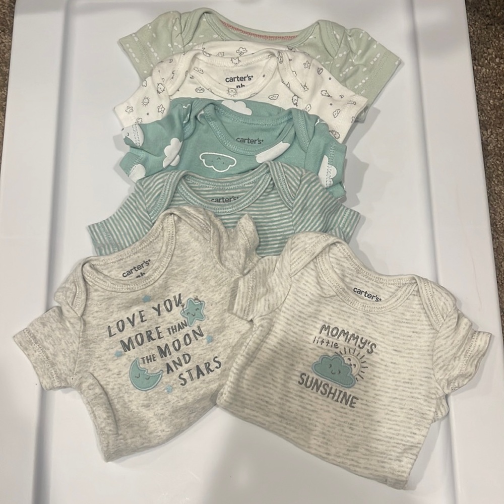 6 Short Sleeve Onesies - Newborn